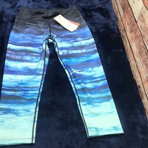 Prana leggings Capri crops small fitness gym H1130